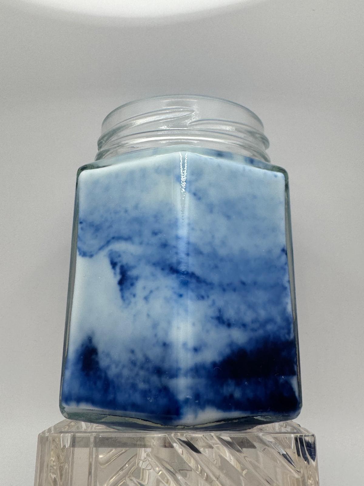 Scented candle - Blue Marble